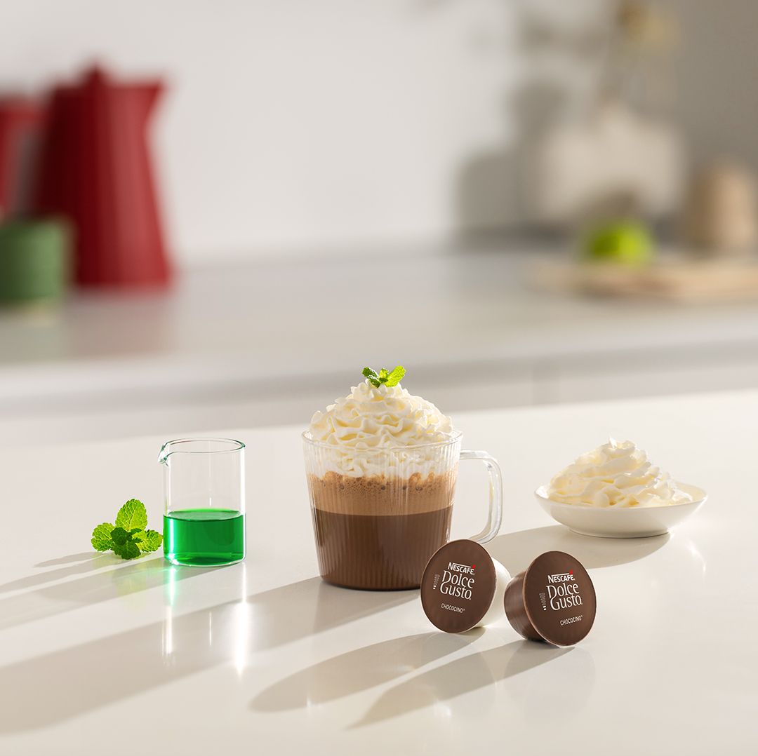 mint hot chocolate recipe next to ingredients