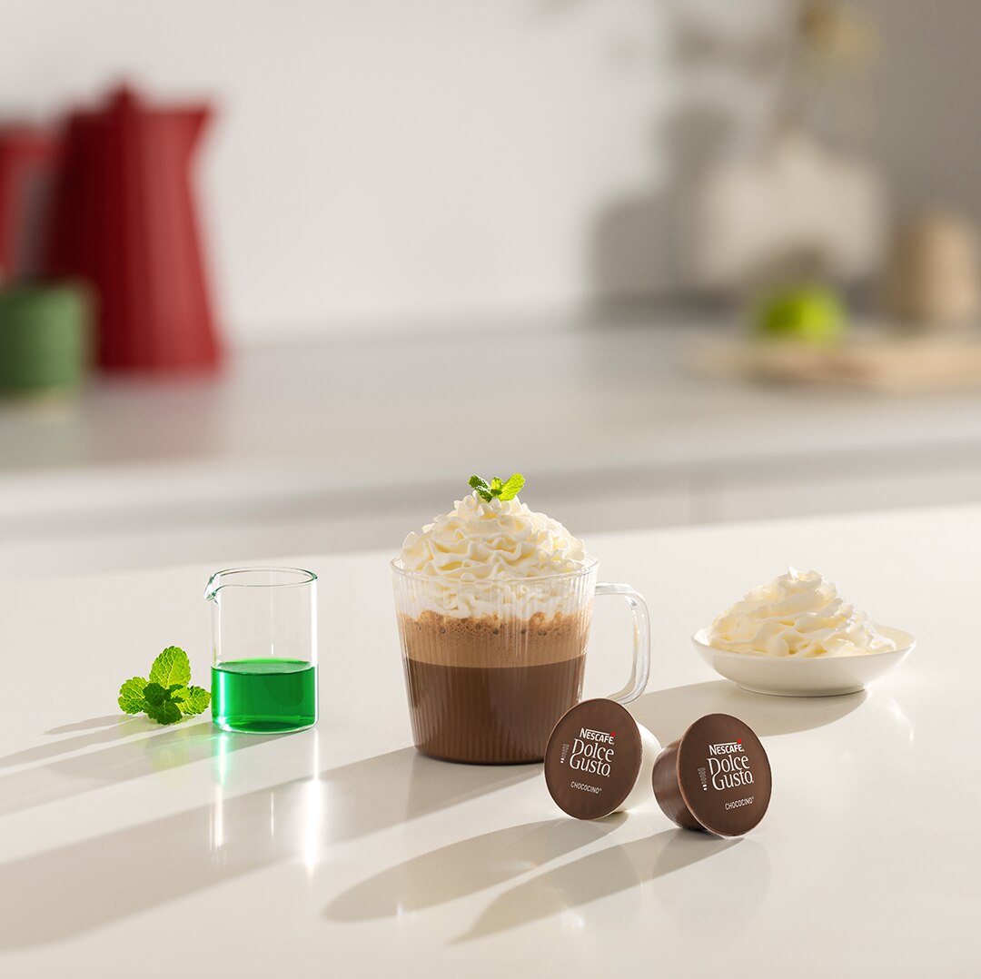 mint hot chocolate recipe next to ingredients