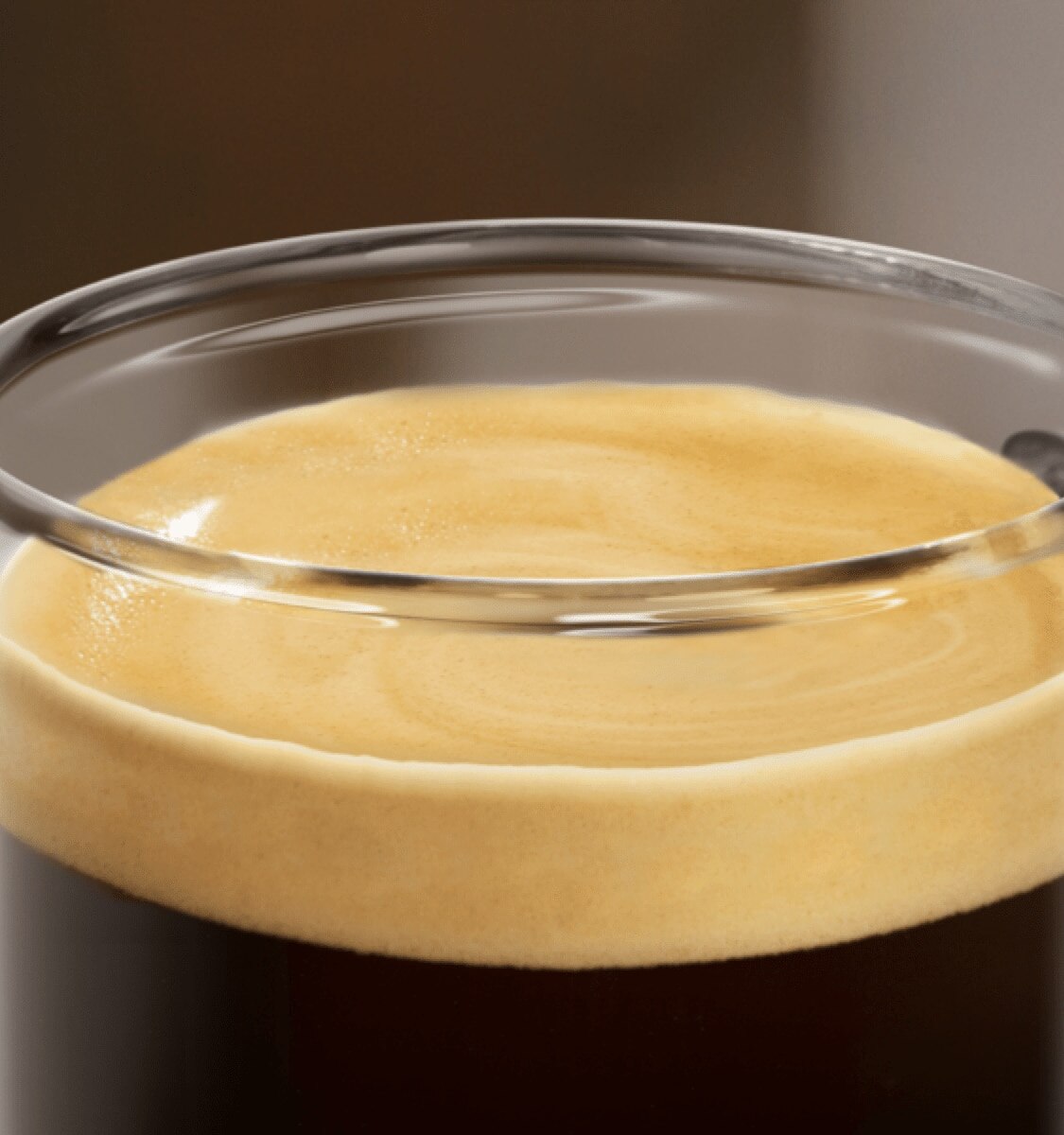 caffè schiumoso in tazza