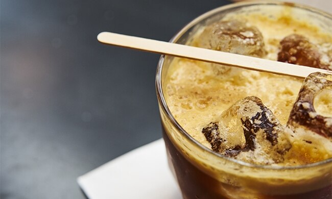 Caffè shakerato in tazza